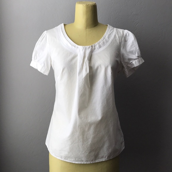 Small White Puff Sleeve Blouse - Picture 2 of 6